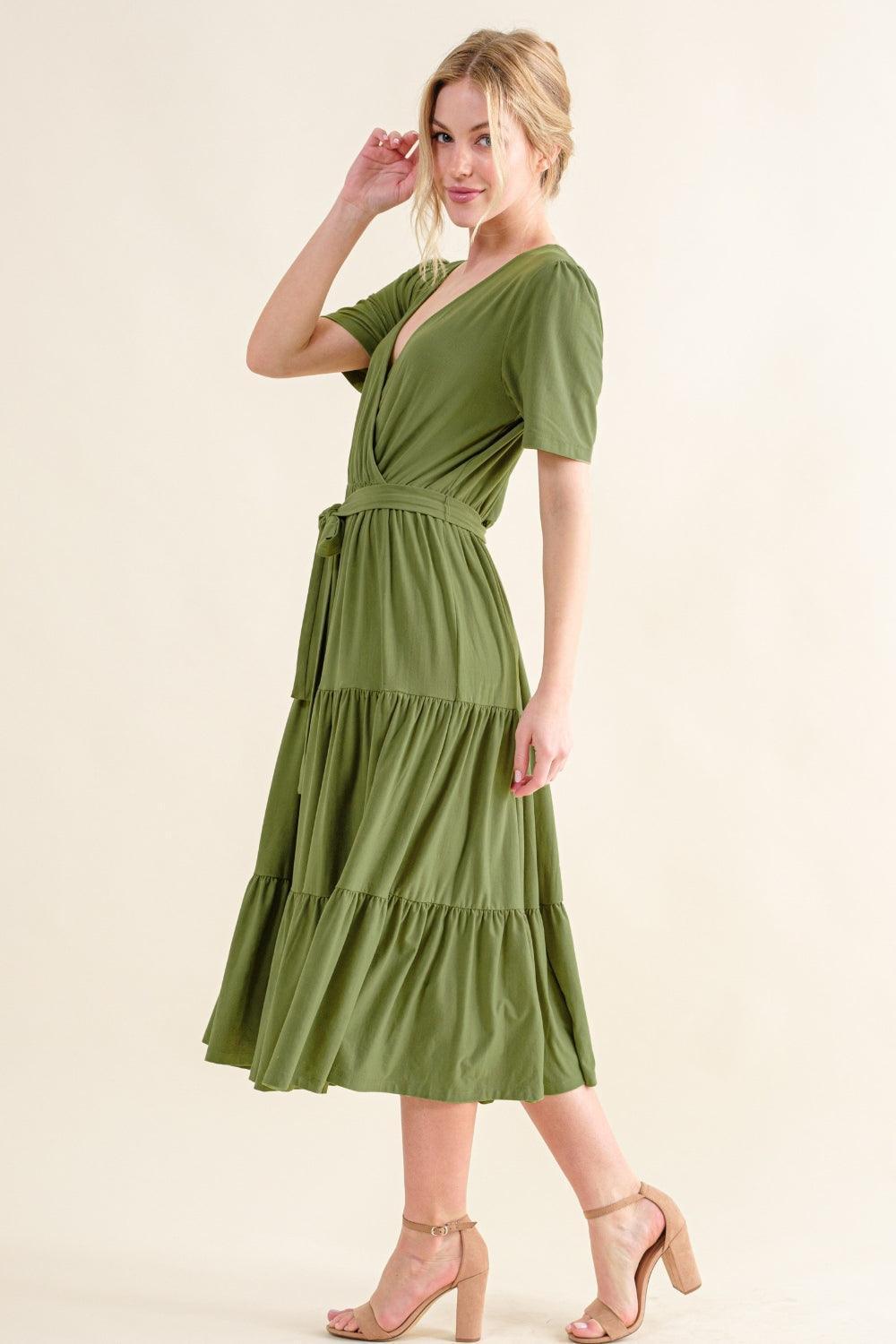 And The Why Soft Short Sleeve Tiered Midi Dress - ClubOn