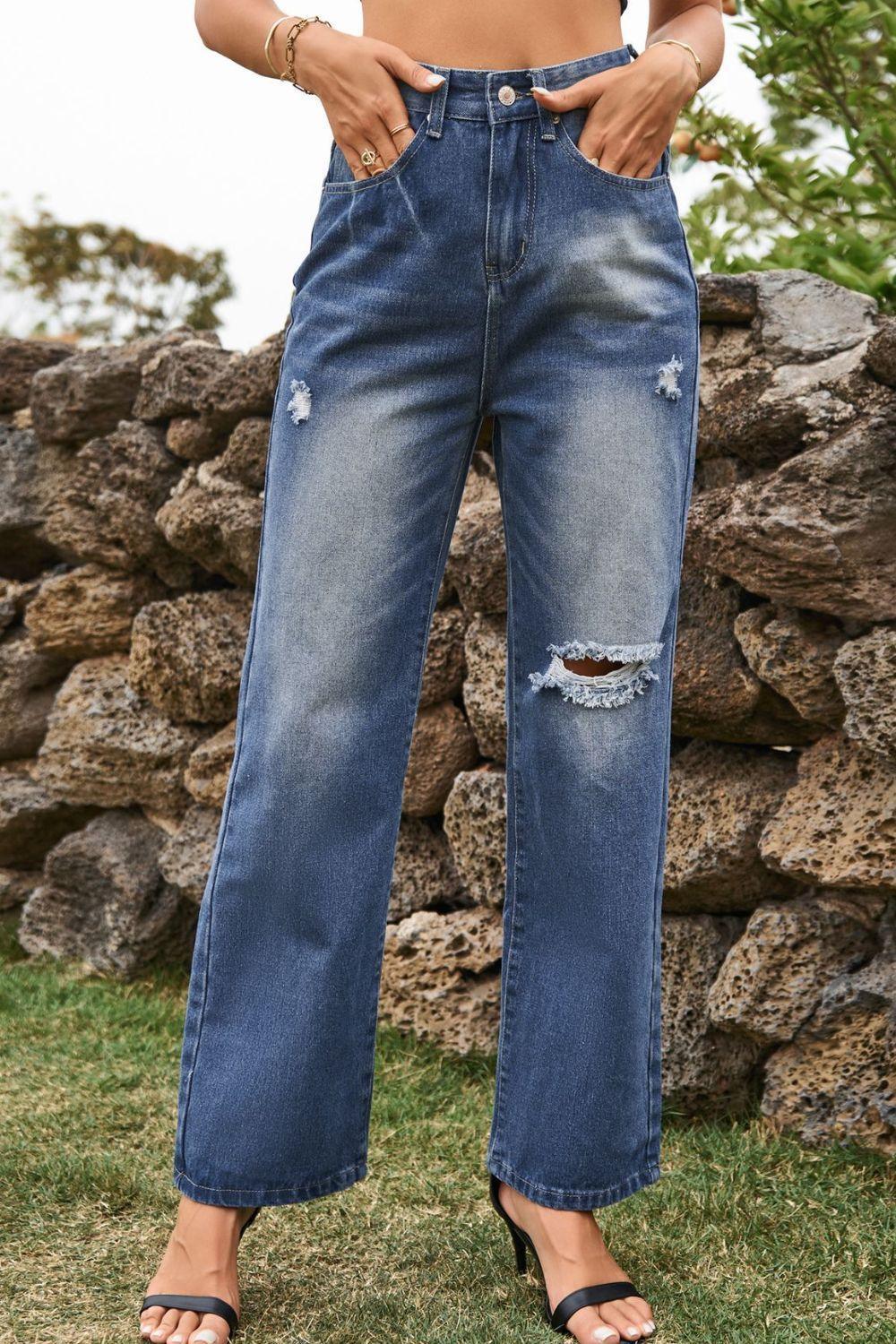 Distressed Buttoned Loose Fit Jeans - ClubOn