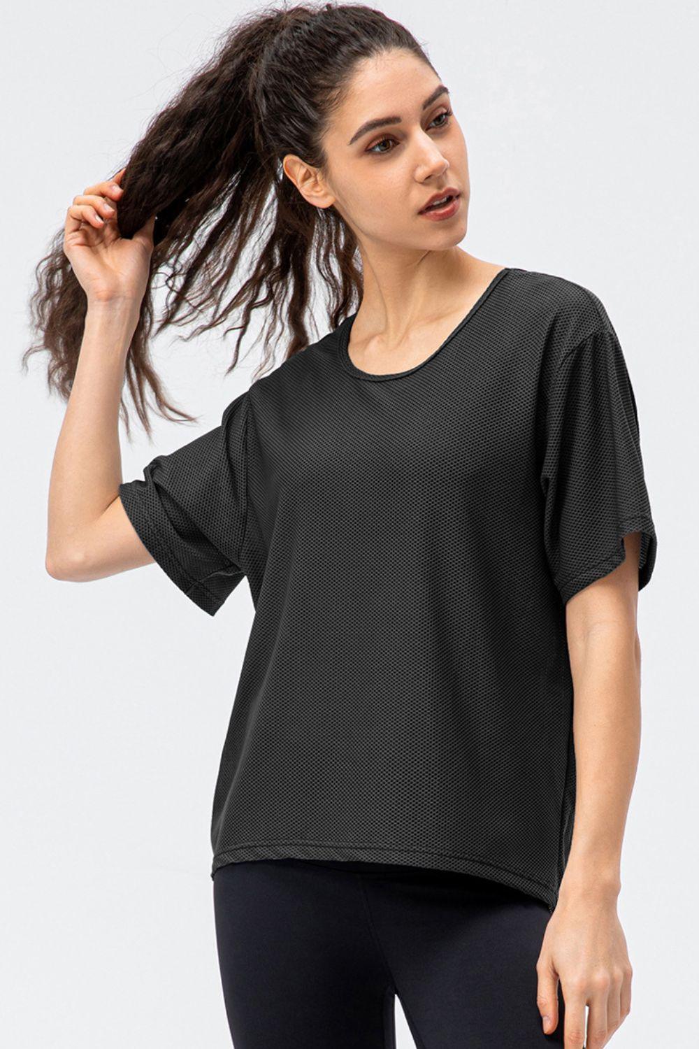 Round Neck Short Sleeve Active Tee - ClubOn
