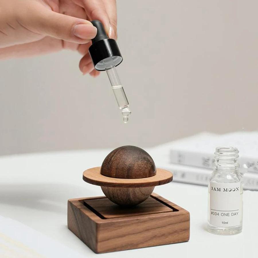 Jupiter-Shaped Wooden Scent Diffuser – Home Decor Air Freshener (No Essential Oil) - ClubOn