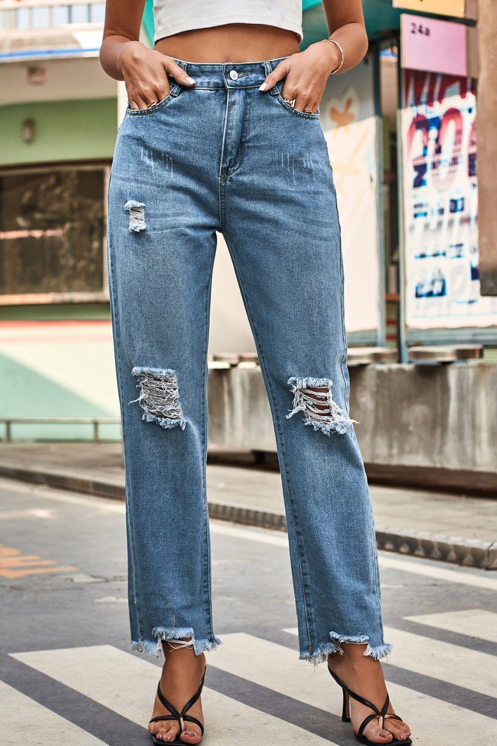 Distressed Buttoned Loose Fit Jeans - ClubOn