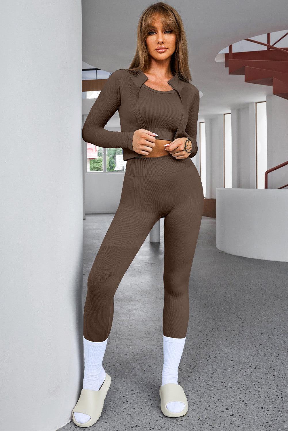 Versatile Basic Three-Piece Set – Comfort and Style - ClubOn