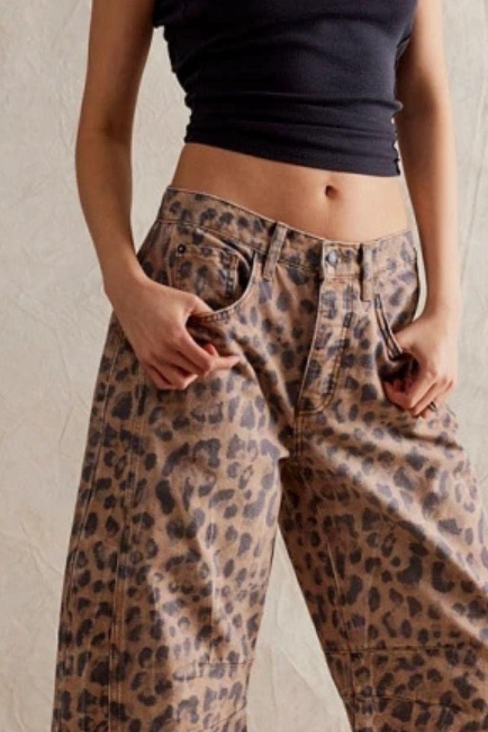 Wide Leg Jeans with Pockets - ClubOn