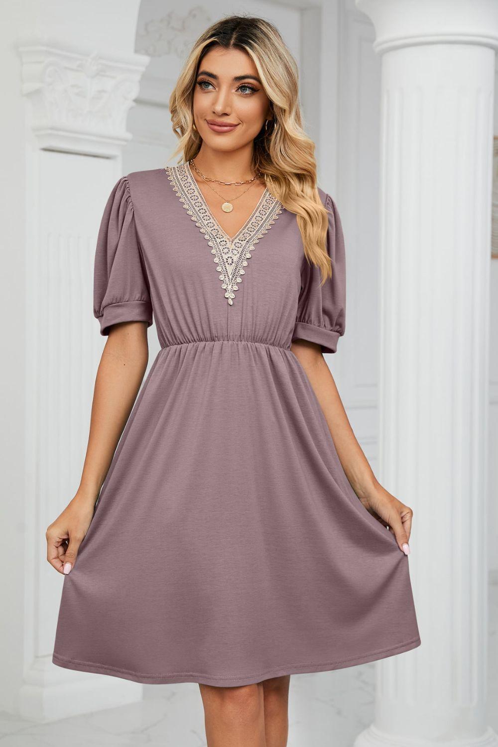 Contrast V-Neck Puff Sleeve Pocket Dress - ClubOn