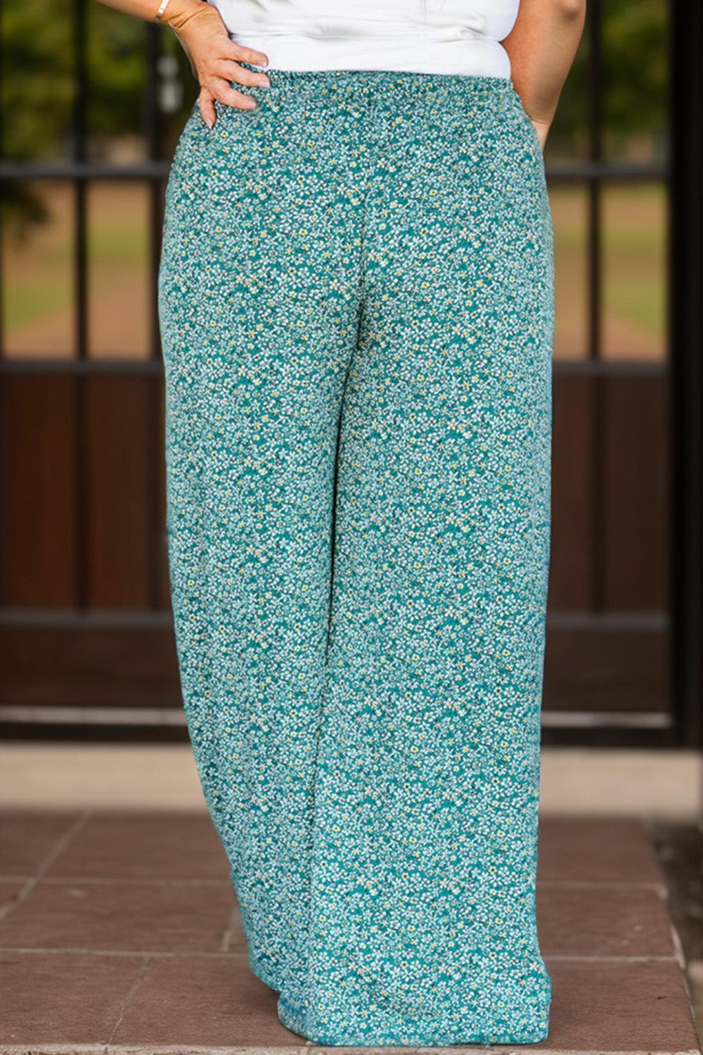 Plus Size Ditsy Floral Wide Lag Pants - ClubOn