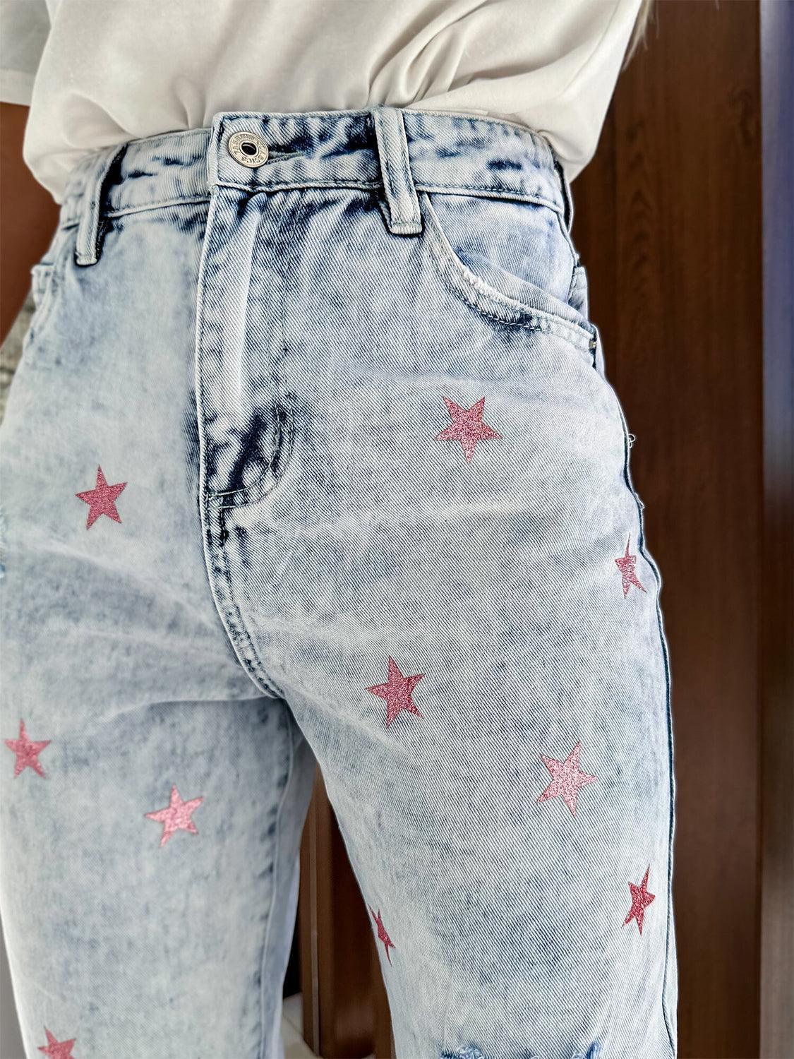 Distressed Star Straight Jeans with Pockets - ClubOn