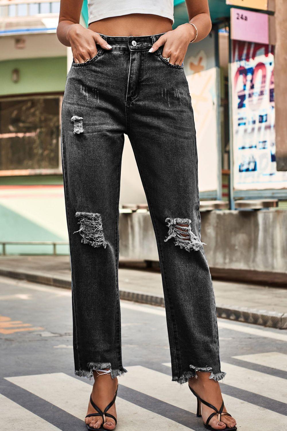 Distressed Buttoned Loose Fit Jeans - ClubOn