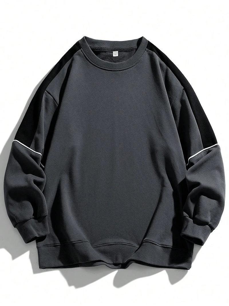 Men's Raglan Sleeve Sweatshirt - Fashionable Contrast Round Neck for Autumn & Winter - ClubOn