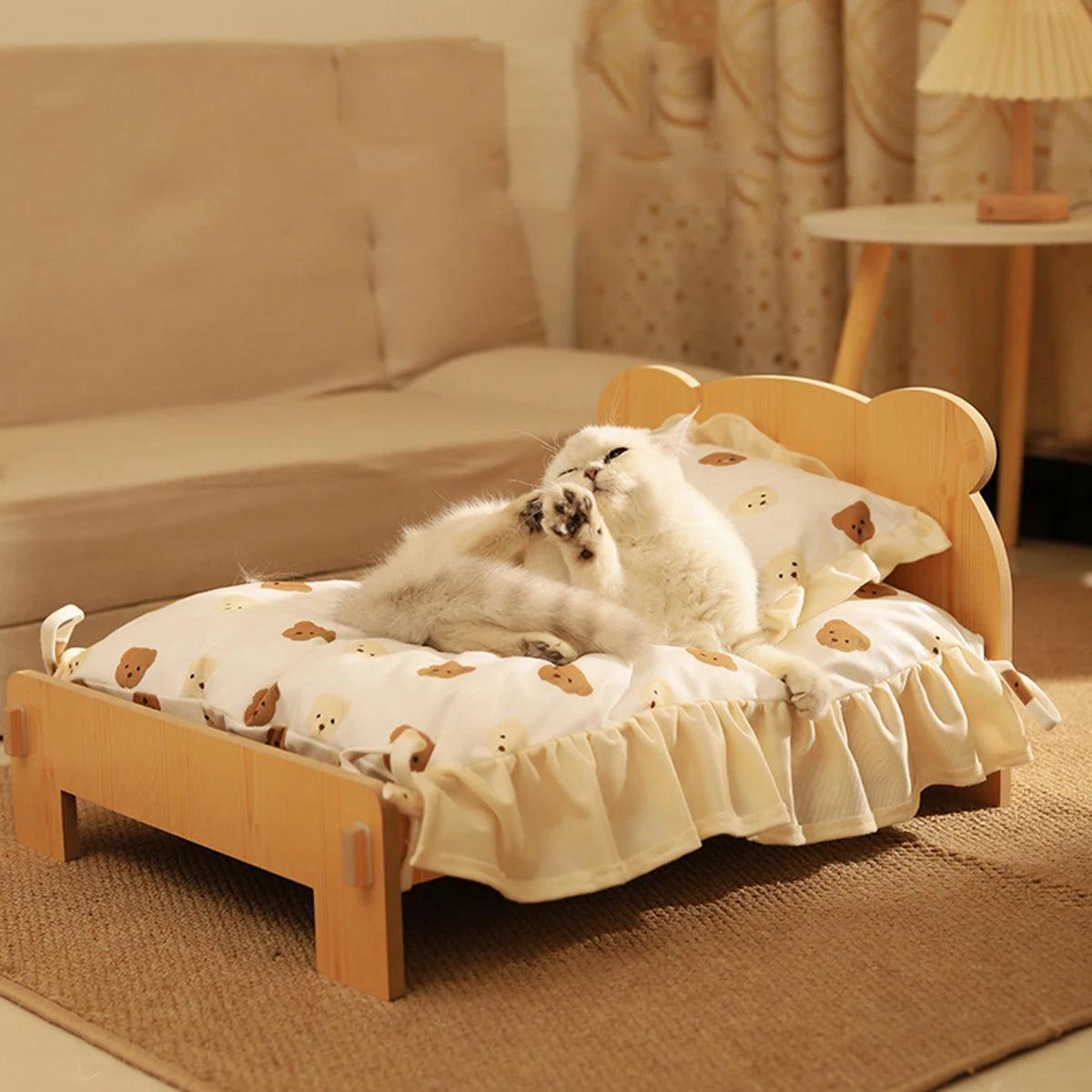 Wooden Cat & Dog Bed | Teddy Bear Pattern Indoor Pet Furniture - ClubOn
