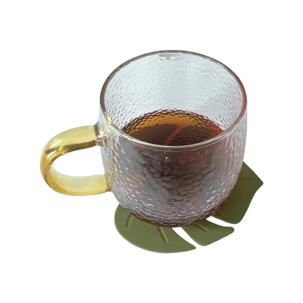 Cartoon Leaf-Shaped Silicone Coaster – Reusable, Easy-to-Clean Table Mat for Dining Table Decoration - ClubOn