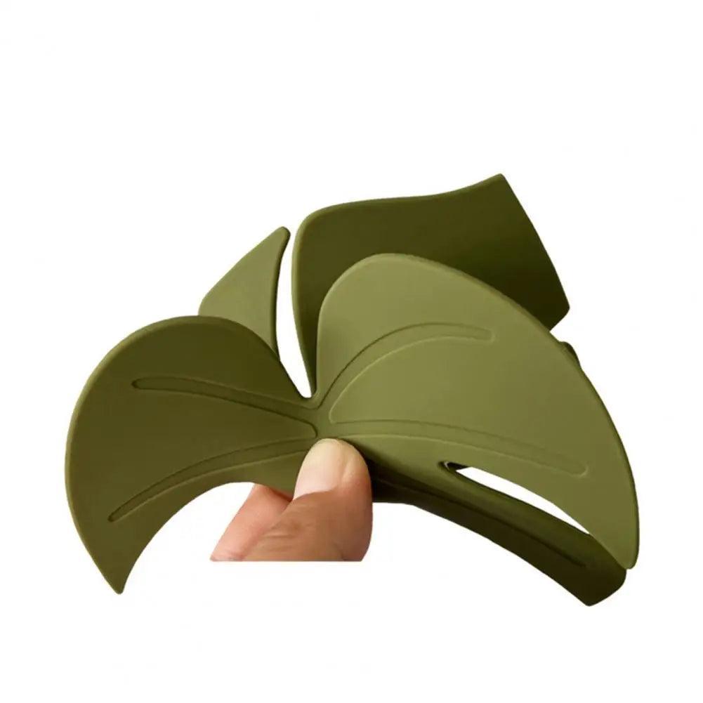 Cartoon Leaf-Shaped Silicone Coaster – Reusable, Easy-to-Clean Table Mat for Dining Table Decoration - ClubOn
