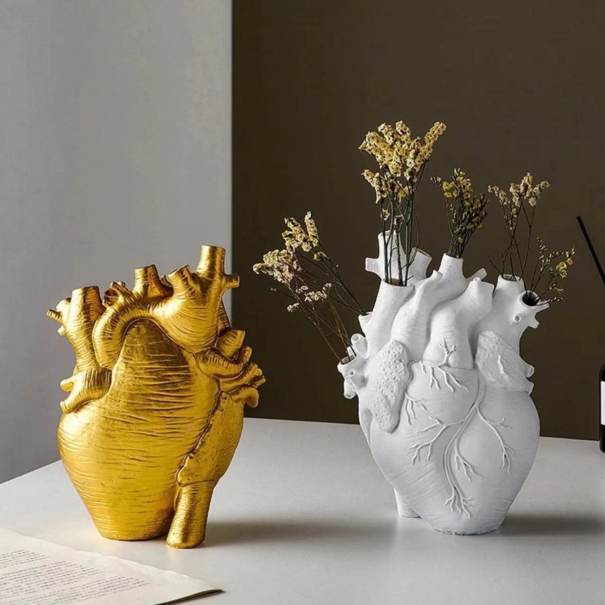 Creative Heart-Shaped Resin Vase - Desktop Decor for Flowers - ClubOn