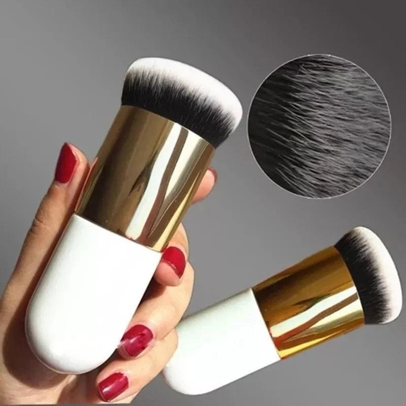 Chubby Pier Foundation Brush – Flat Cream & Highlight Makeup Brush for Powder - ClubOn