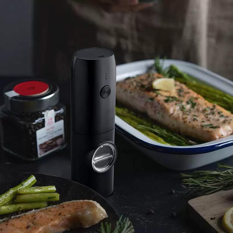 USB Rechargeable Electric Pepper Grinder – Modern Kitchen Tool - ClubOn