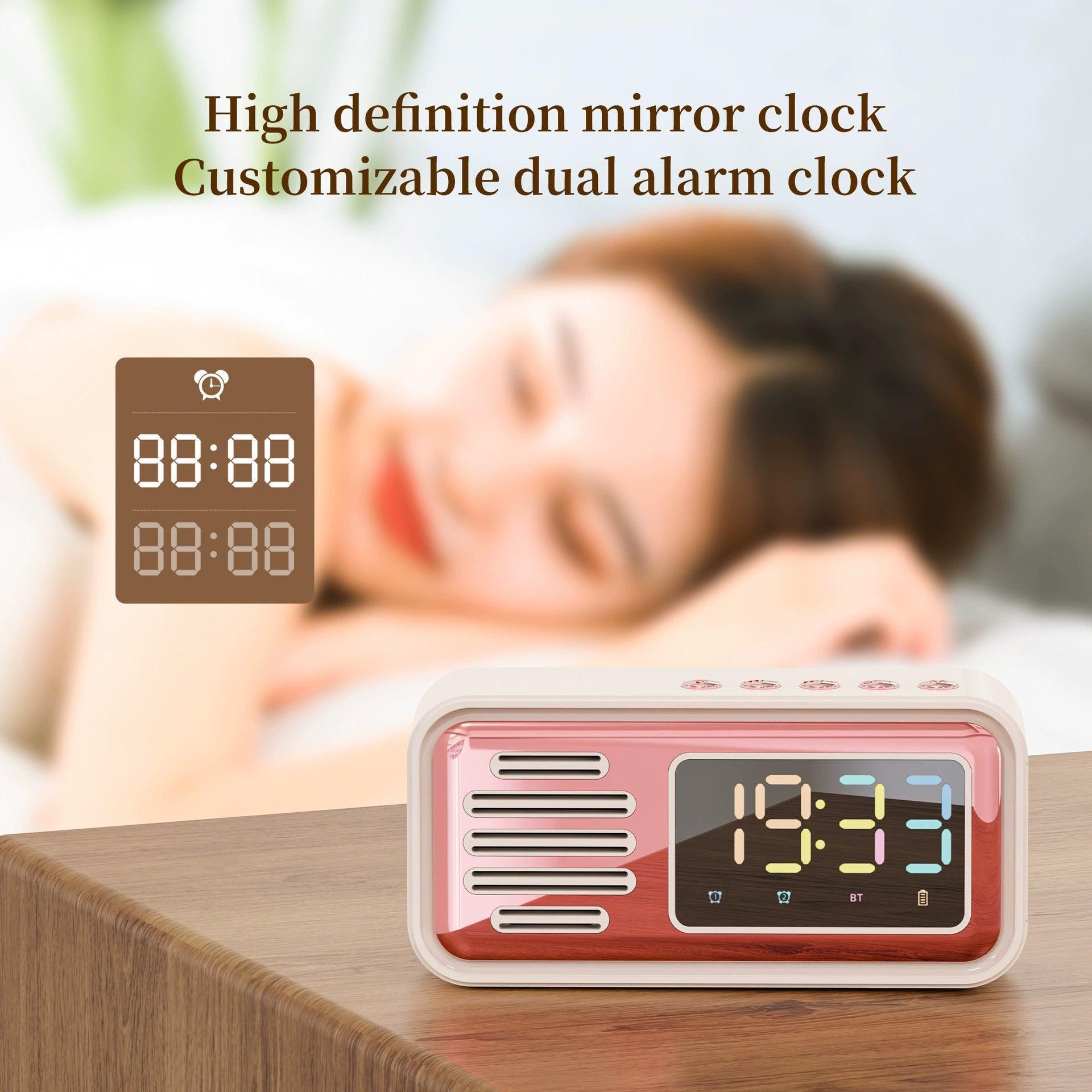 Retro Bluetooth Speaker Alarm Clock – Vintage Design with Modern Features - ClubOn