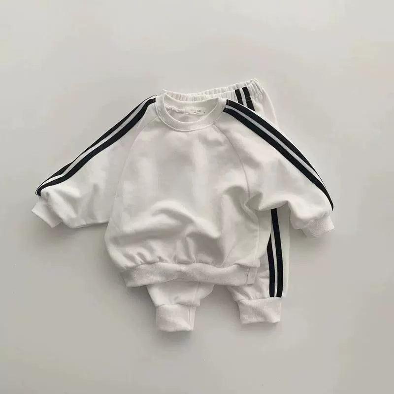 Boys' Autumn Side Strip Sports Suit – Children's Active Wear - ClubOn
