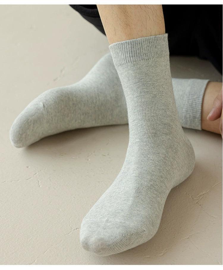 Men’s Four Seasons Breathable Sweat-Absorbent Sports Socks – Solid Color Mid-Tube, Versatile College Style - ClubOn
