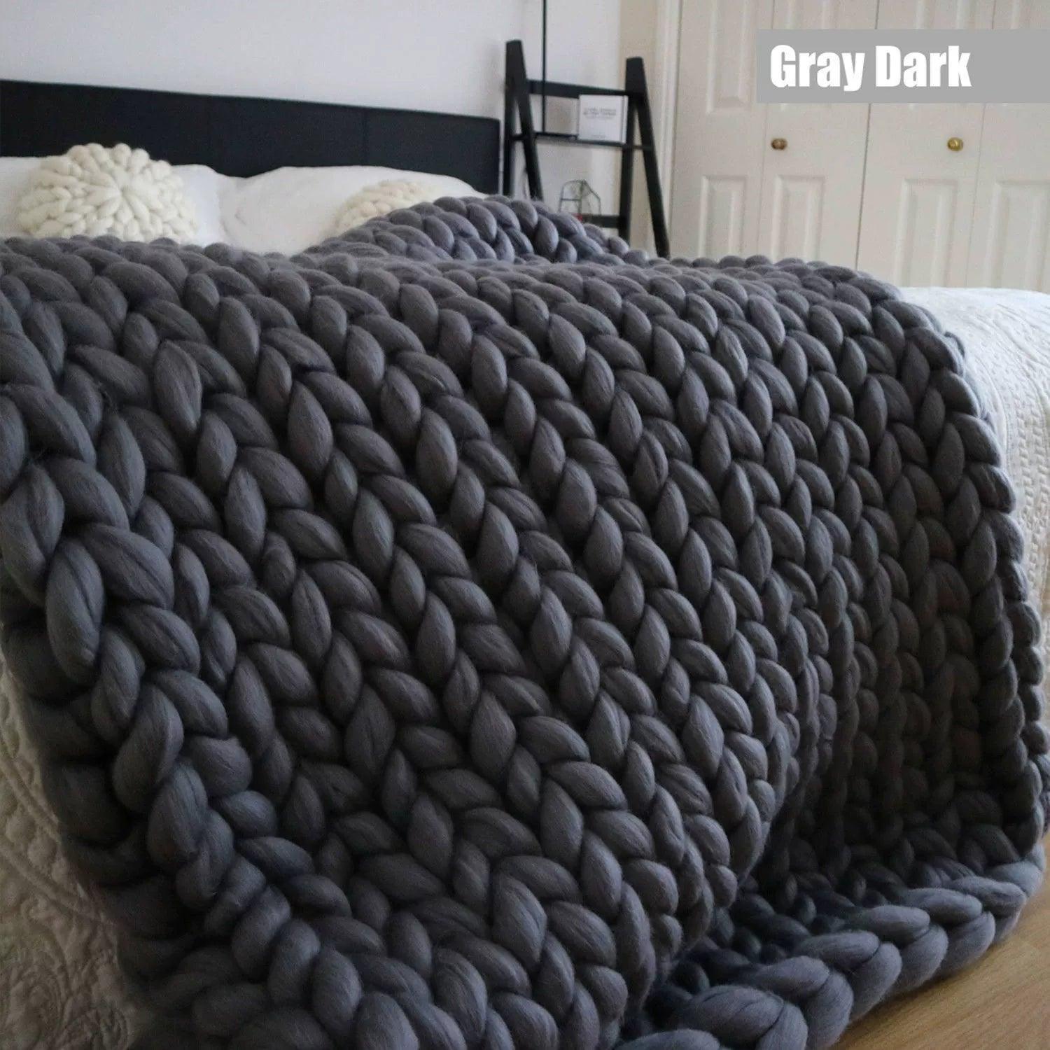 Ultra-Thick Hand-Knitted Wool Blanket – Cozy Sofa Icelandic Throw - ClubOn