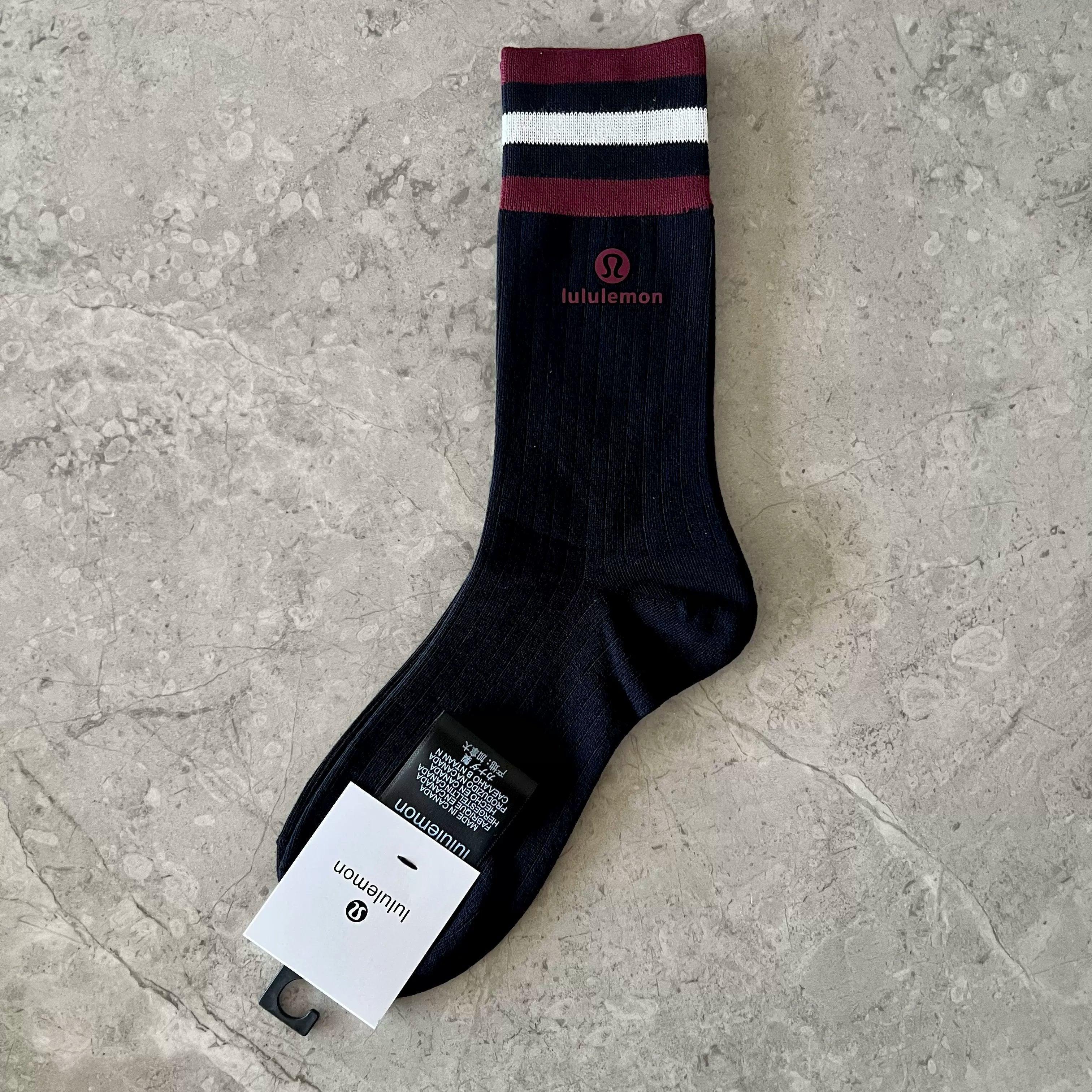 Lulu Autumn & Winter Men’s Smiley Face Combed Cotton Mid-Tube Socks – Durable & Breathable - ClubOn