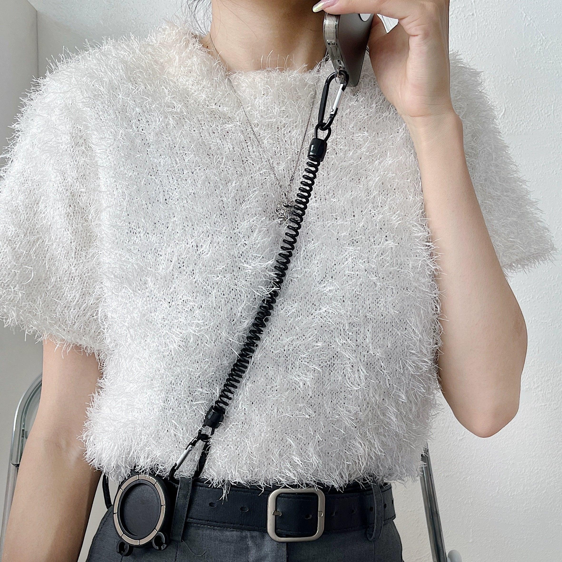 Magnetic Clip Mobile Phone Storage Stand – Multi-Functional Backpack Clip - ClubOn