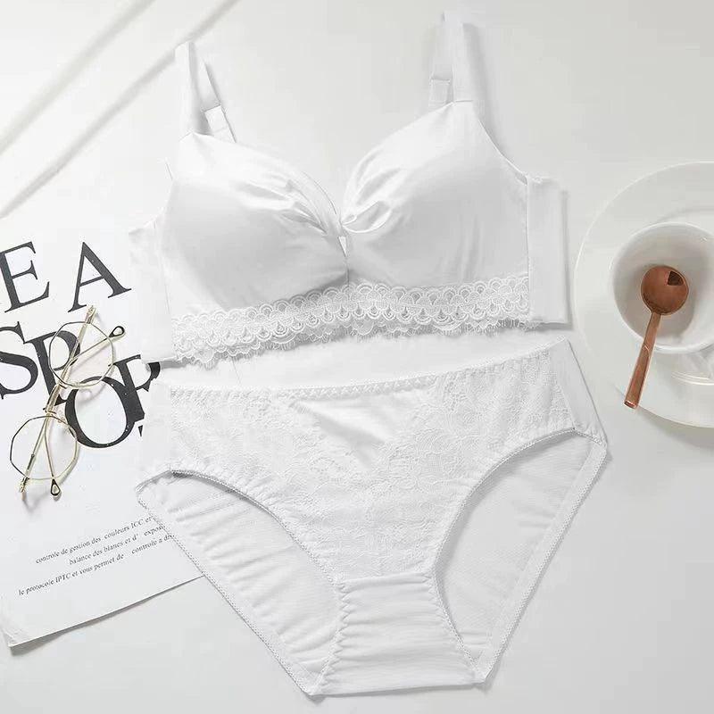 Victoria Seamless Bra Set - Adjustable Push-Up for Small Chests - ClubOn