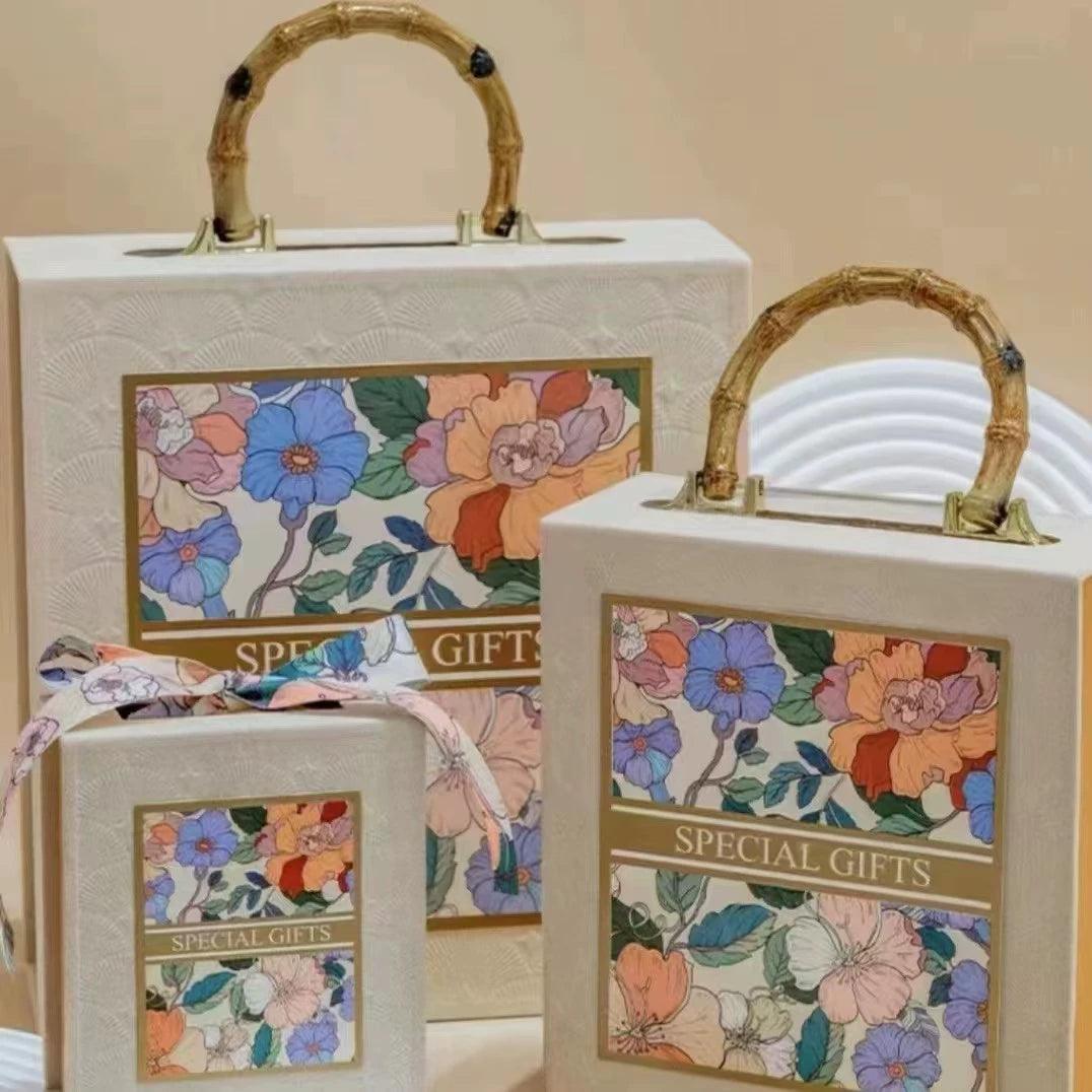 Elegant Gift Box for Engagement & Wedding - Companion Gifts - ClubOn