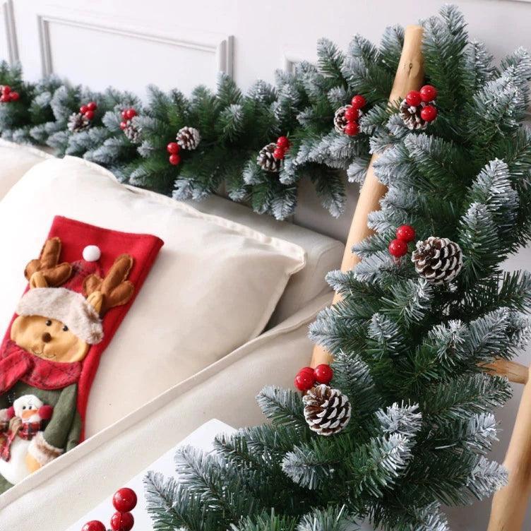 Christmas Wreath Pine Needle Vine Decoration - ClubOn