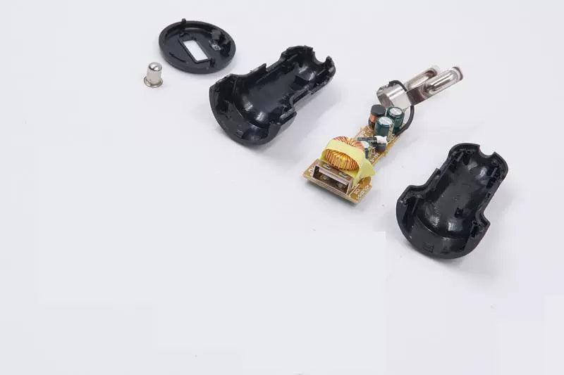 Original Taiwan SUNNY Car Charger – 5V1A Universal Charger for Android & iPhone - ClubOn