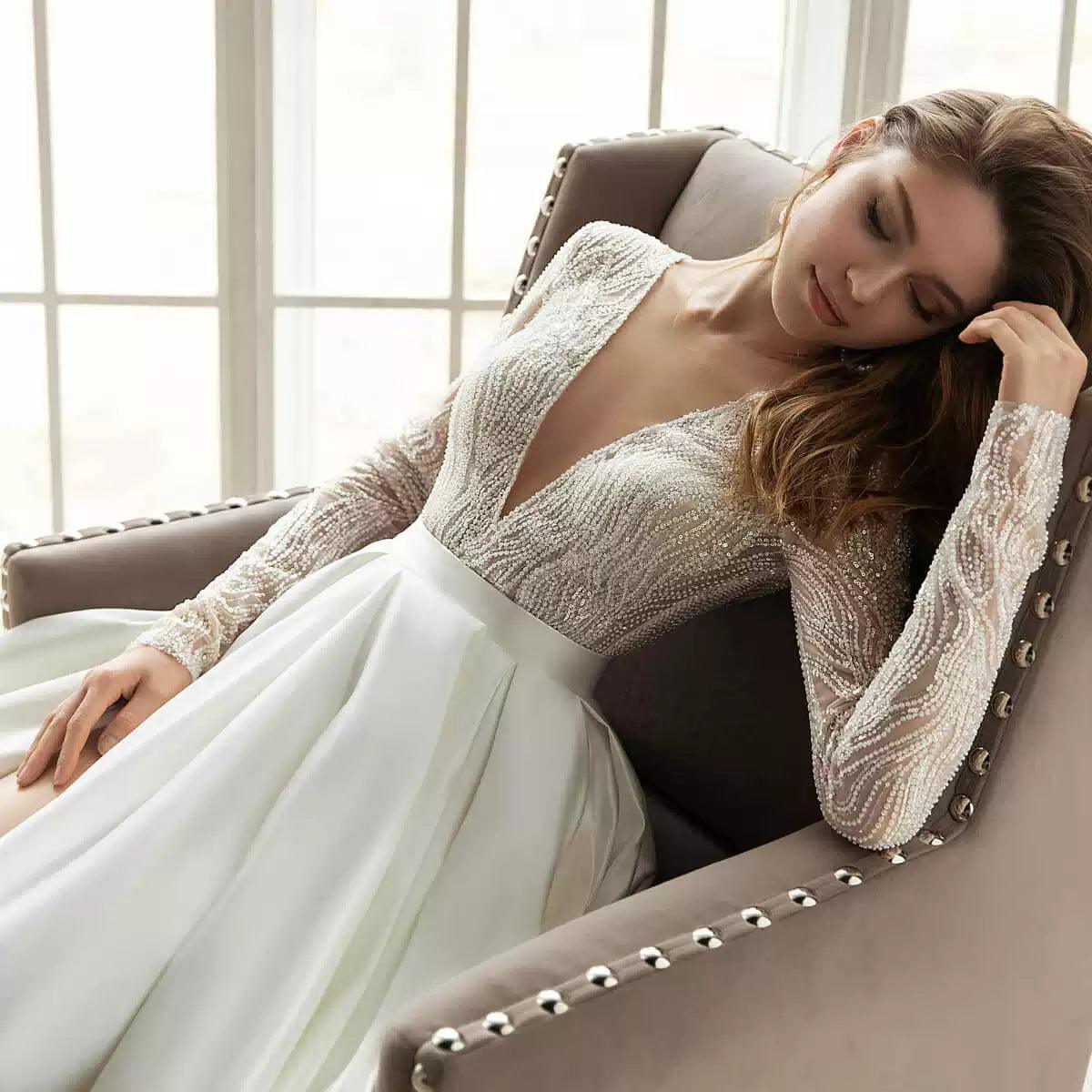 Elegant Long Gold Hollow-Out V-Neck White Evening Dress - ClubOn