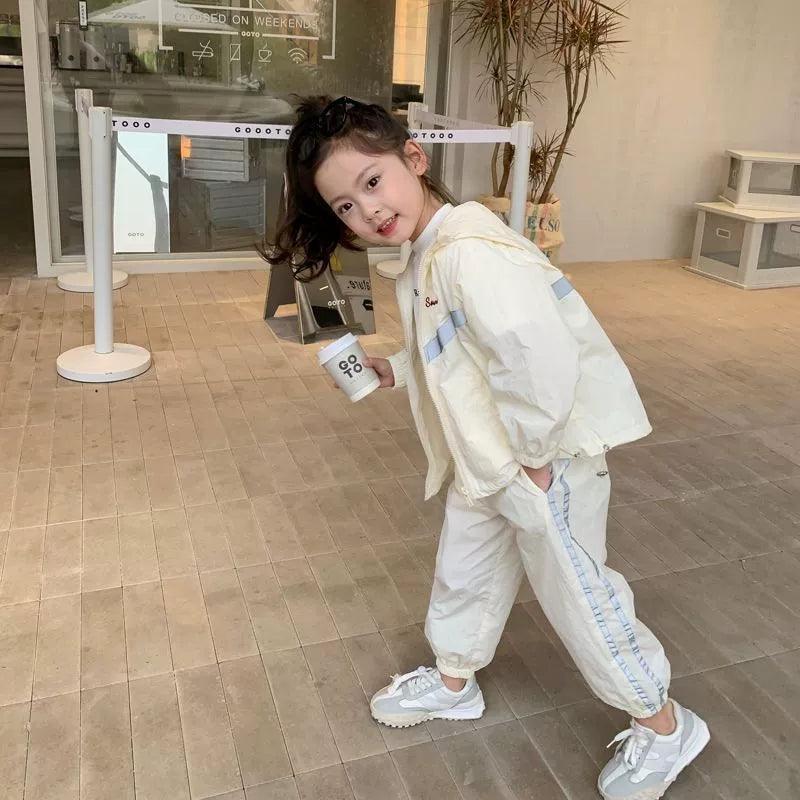 Trendy Girls' Casual Sportswear Set with Hooded Windbreaker - ClubOn