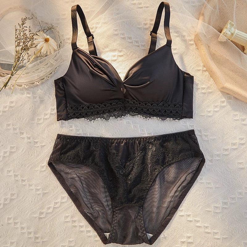 Victoria Seamless Bra Set - Adjustable Push-Up for Small Chests - ClubOn