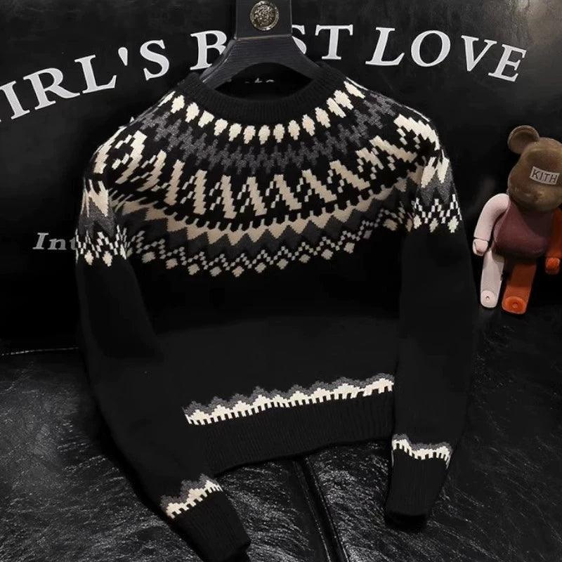 Fashion Round Neck Pullover - Retro Knitted Jacquard Sweater for Men - ClubOn
