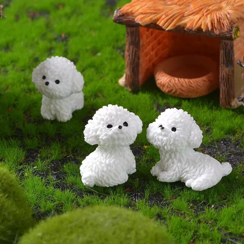 Cute Bichon Frise Figurine – Miniature Dog for Micro Landscapes - ClubOn