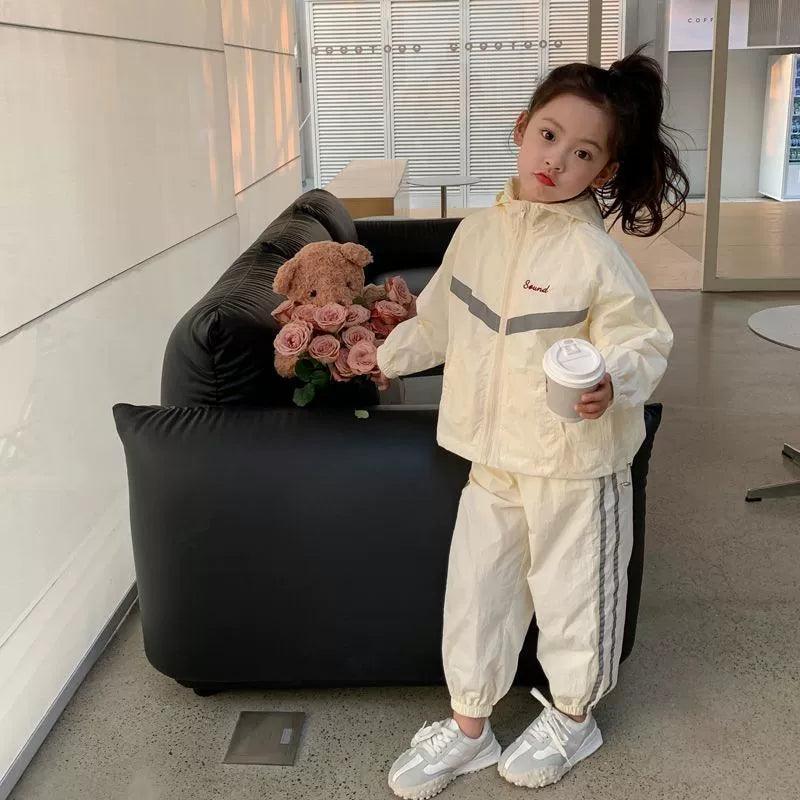 Trendy Girls' Casual Sportswear Set with Hooded Windbreaker - ClubOn