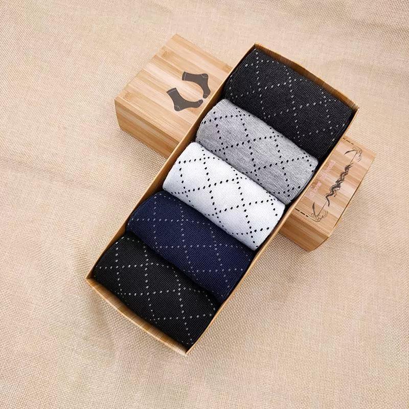 Boxed Men's Casual Socks (Autumn/Winter, Solid Color, 5 Pairs) - ClubOn