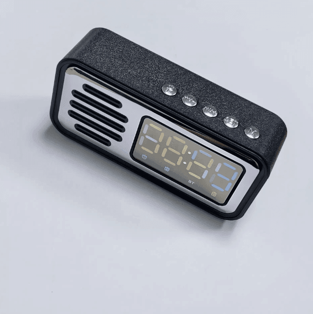 Retro Bluetooth Speaker Alarm Clock – Vintage Design with Modern Features - ClubOn
