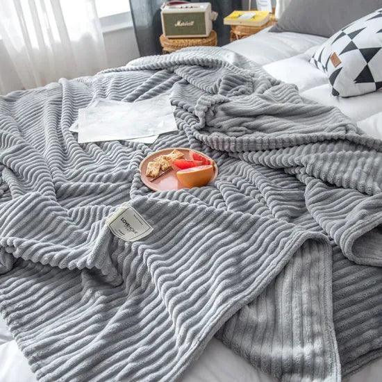 Large Sherpa Fleece Blanket – Warm Fur Throw for Sofa & Bed - ClubOn