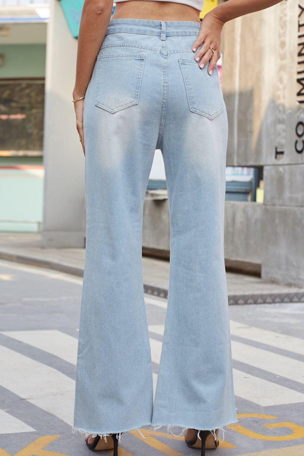 Distressed Buttoned Loose Fit Jeans - ClubOn