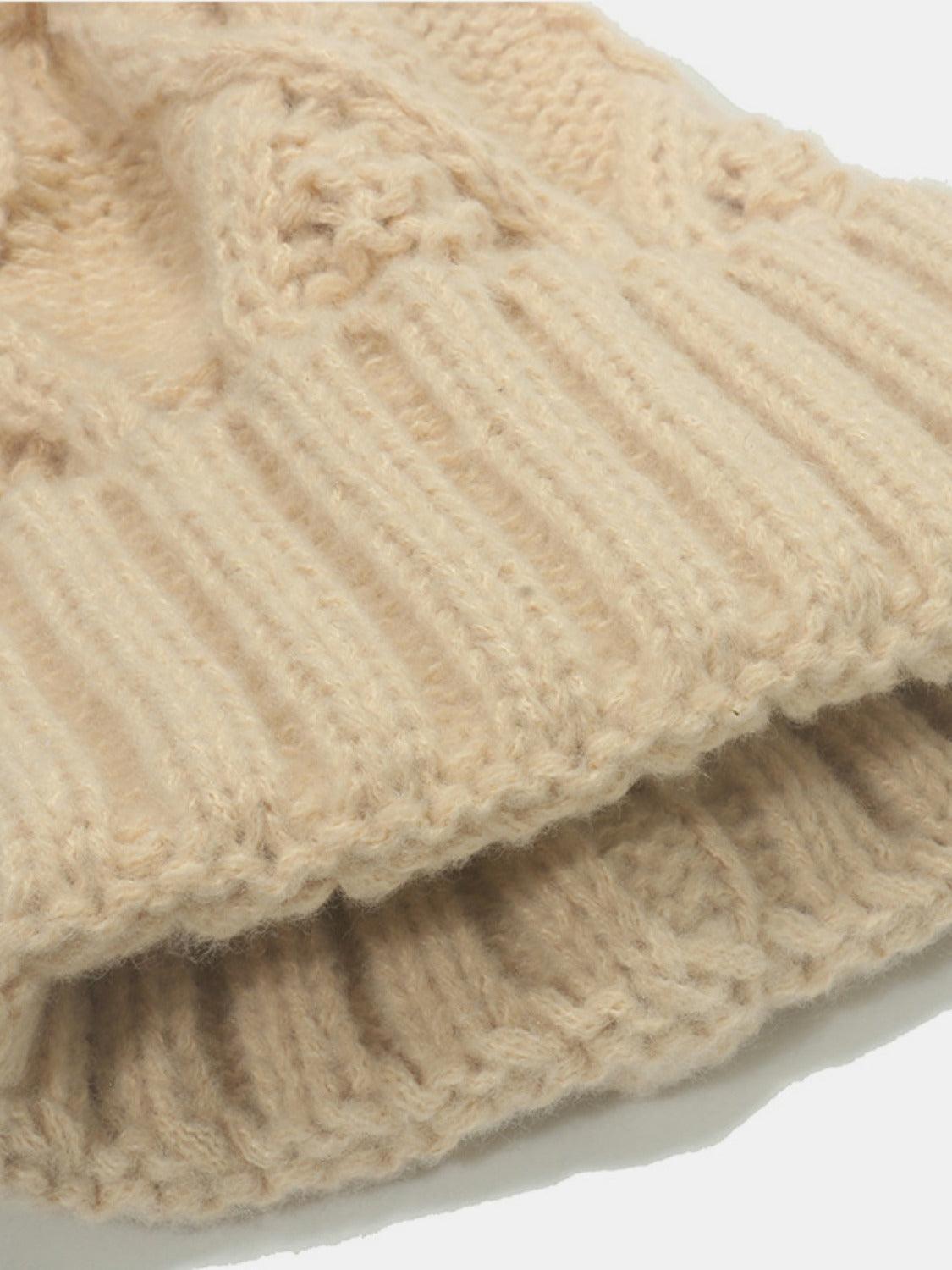 Roll Rim Cable-Knit Hat - ClubOn