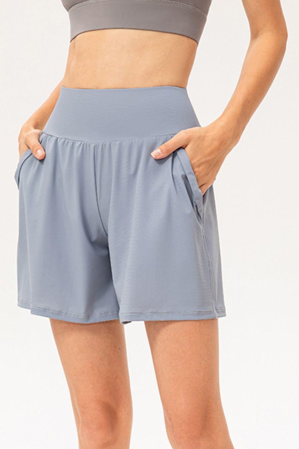 Pocketed Elastic Waist Active Shorts - ClubOn