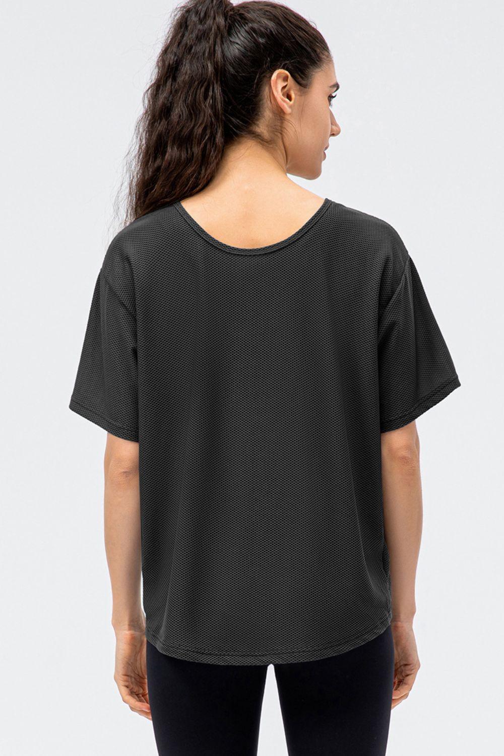 Round Neck Short Sleeve Active Tee - ClubOn