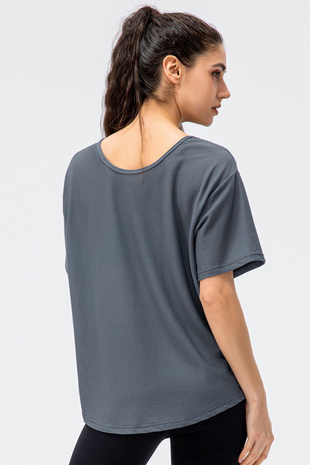 Round Neck Short Sleeve Active Tee - ClubOn