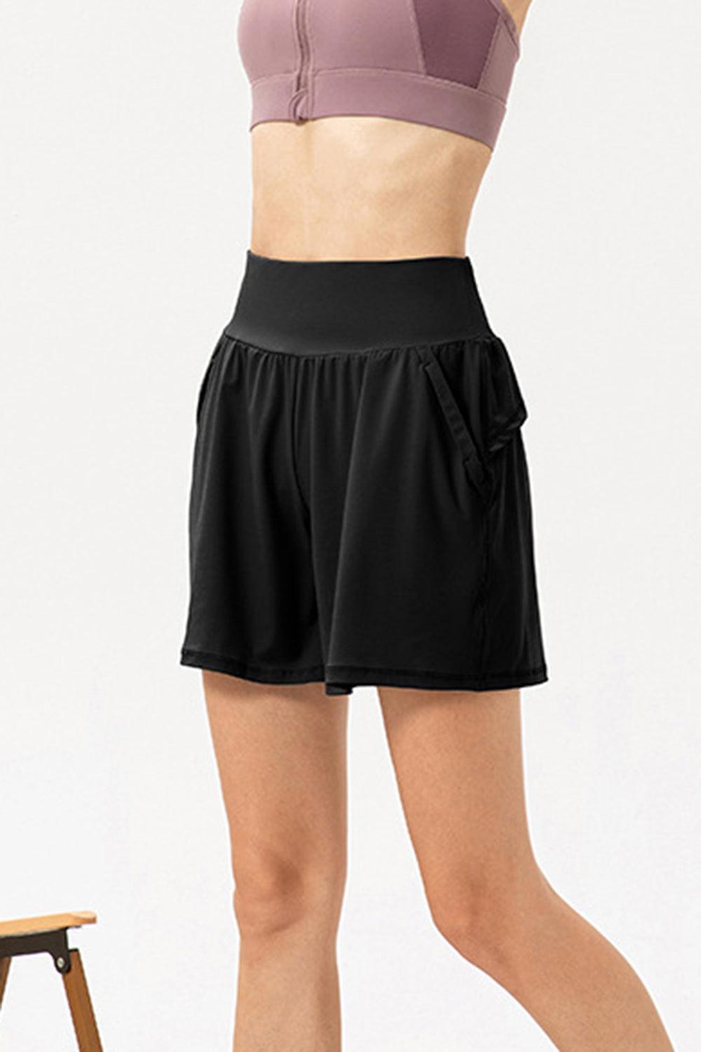 Pocketed Elastic Waist Active Shorts - ClubOn